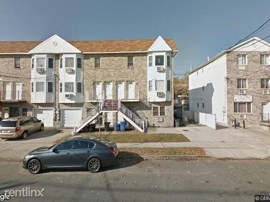 Primary Photo - 429 Zerega Ave