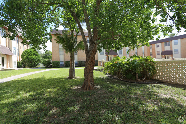 Foto del edificio - Jefferson Square Apartments