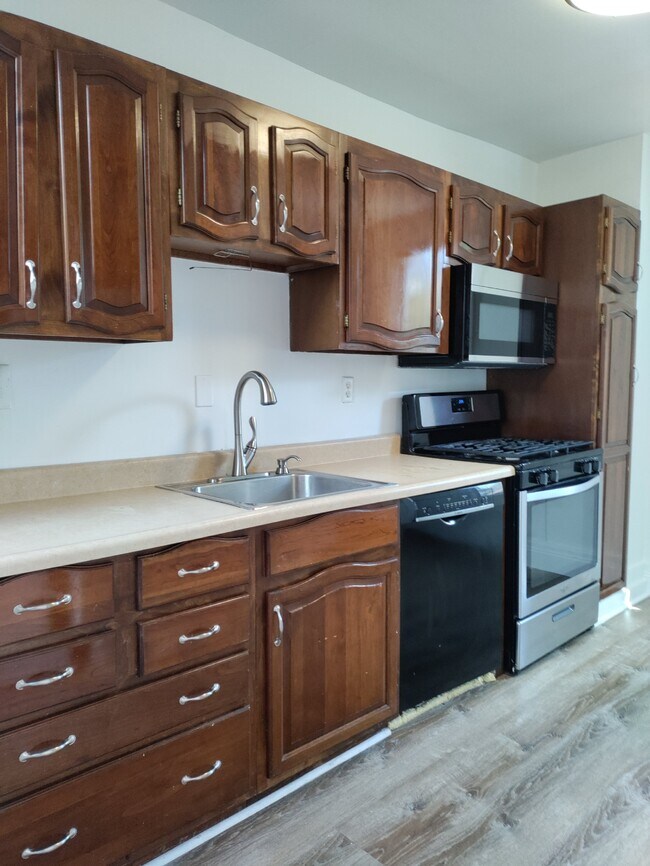 Foto del edificio - 2633 S 18th St