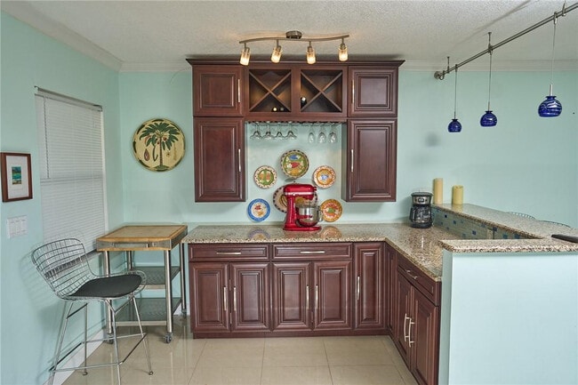 Foto del edificio - 2555 NE 11th St