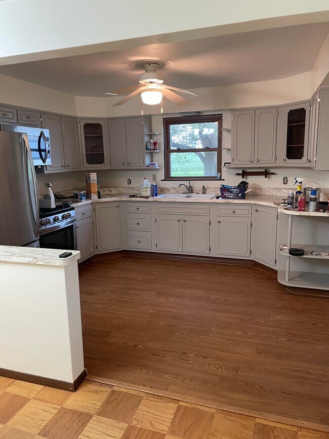 2334 State Rte 4, Saint Jacob, IL 62281 House Rental in Saint Jacob, IL