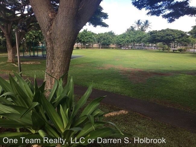 Foto del edificio - 5 br, 3 bath House - 91-1592 Wahane St