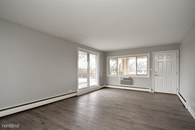 Building Photo - 2114 N Elmwood Ave