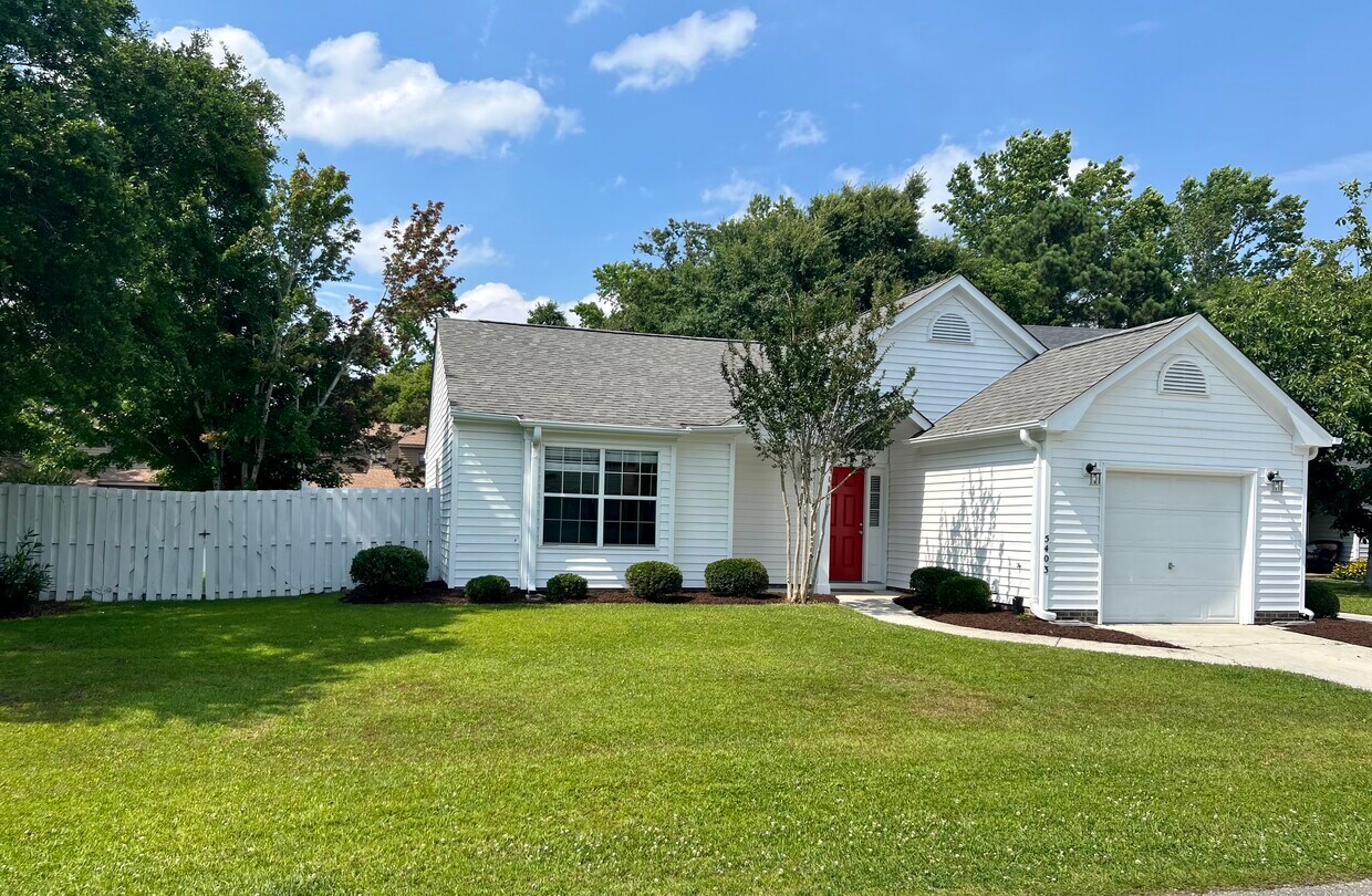 Front street view - 5403 Ivocet Dr