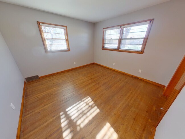 Foto del edificio - 2122 S Chautauqua Ave