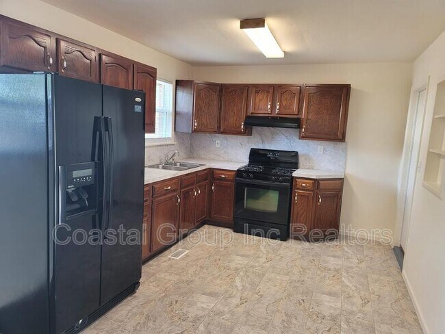 Building Photo - 2148 Ester Ct