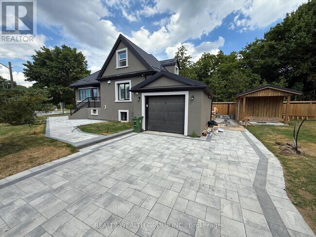 Photo du bâtiment - 761 O'Connor Dr