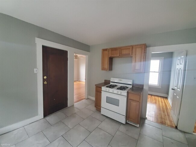 Foto del edificio - 2 br, 1 bath Apartment - 212 Exchange St 2