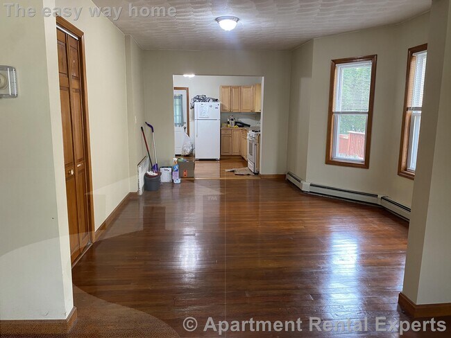 Foto del edificio - 64 Paris St