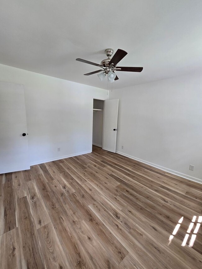 Building Photo - 100 Colonial Dr