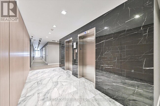 Building Photo - 4800 Hwy 7