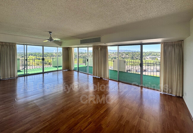 Building Photo - 411 Lakewood Cir