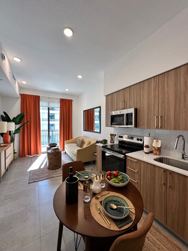 Foto del edificio - 1833 Madison St