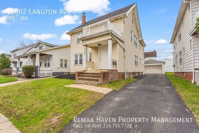Foto del edificio - 10602 Langton Ave DN, Garfield Heights- Sp...