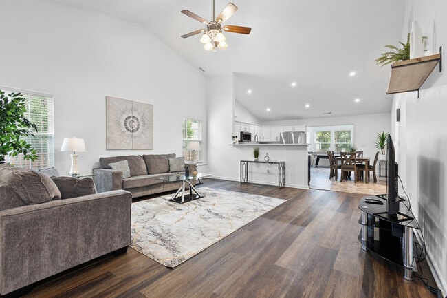 Building Photo - 11179 Catalina Dr