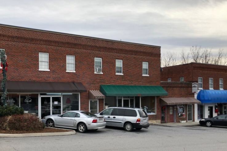 Historic Main Street - Apartments on Main Street