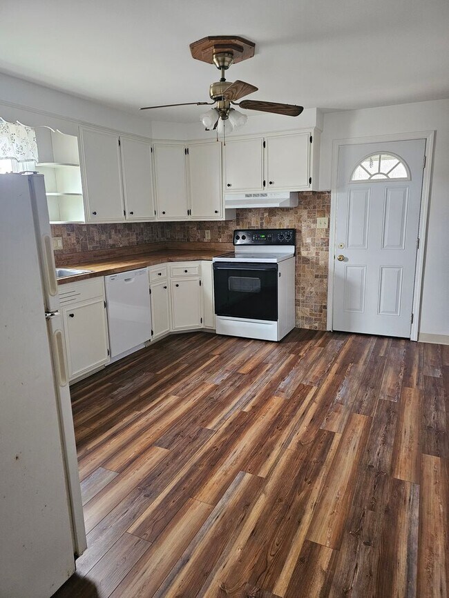 Foto del edificio - Duncansville Duplex