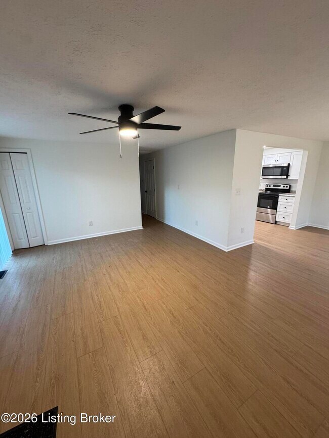 Foto del edificio - 6605 Vandre Ave