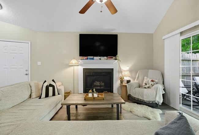Building Photo - 3729 Peppercorn Way