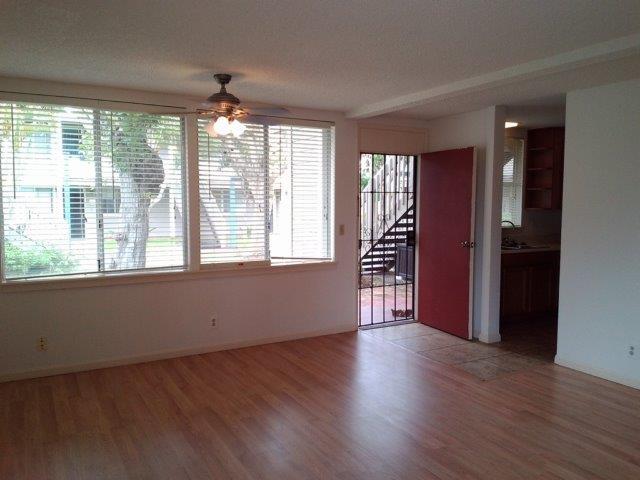 Building Photo - 95-754-754 Hokuwelowelo Pl