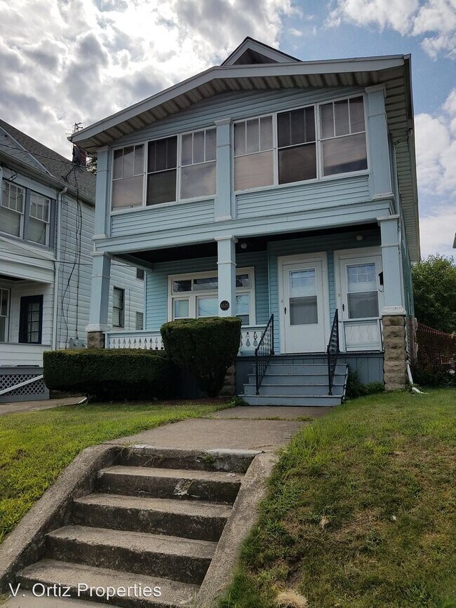 Building Photo - 2 br, 1 bath House - 1225 West 8th Street