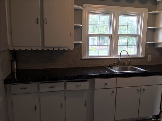 Building Photo - 505 Andresen Ct