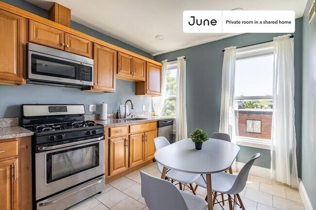 Building Photo - Room in Shared 3 bed/1 bath home