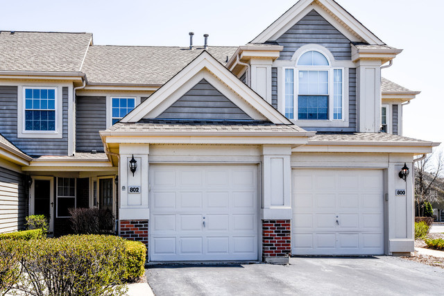 Foto principal - 802 Spring Creek Ct