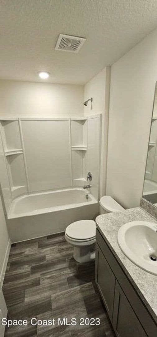 Foto del edificio - Palm Bay 4 bedroom Never Lived in new cons...