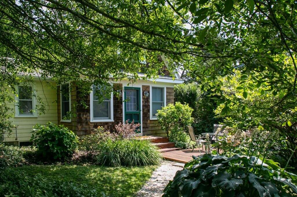 Primary Photo - 25 Warren Ave