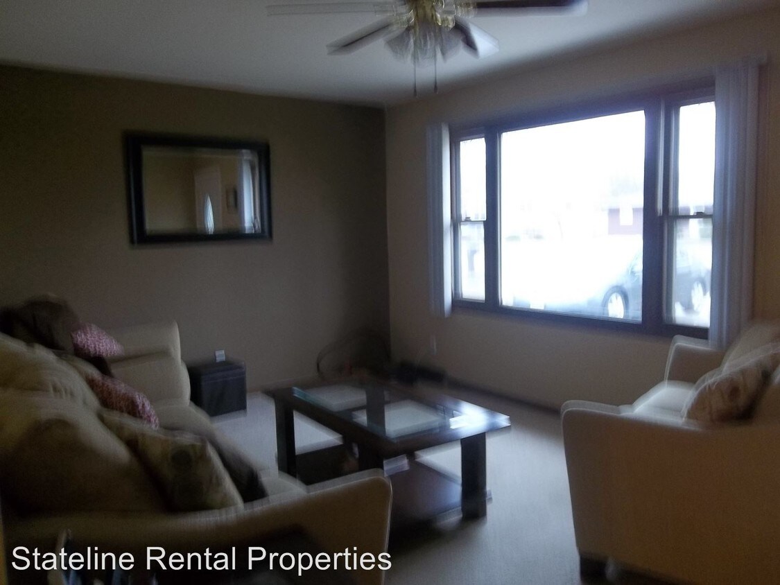 Foto del edificio - 8224 Scott Ln