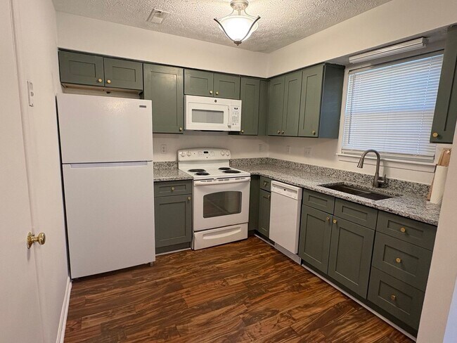 Building Photo - 366 Deputy Ln