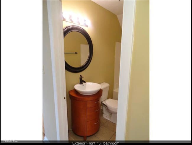 Building Photo - 1839 Talbott St