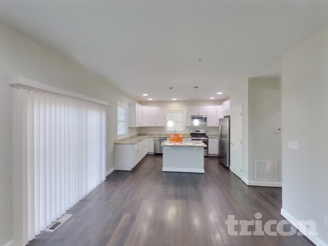 Foto del edificio - 3630 Hilmar Rd