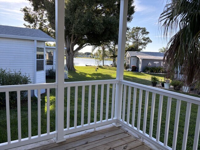 Foto del edificio - 250 Bimini Cay Cir