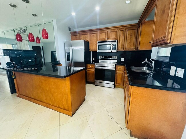 Foto del edificio - 10850 W Flagler St