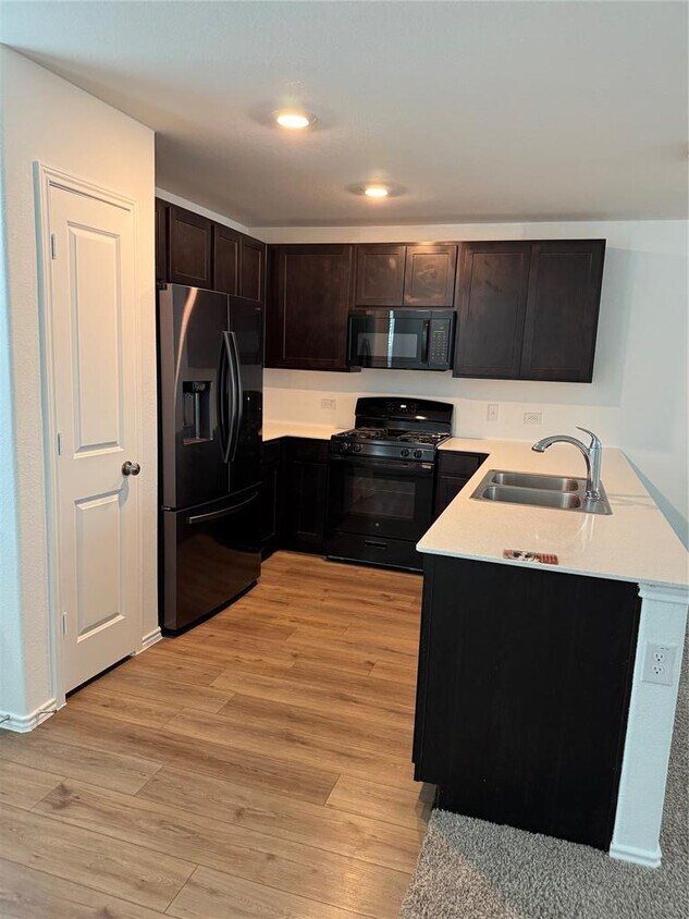Foto principal - 404 Halfmoon Dr