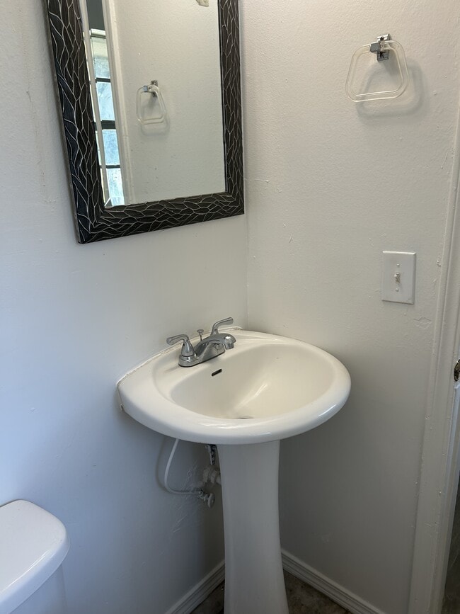 Photo - 1525 Marydale Ave House