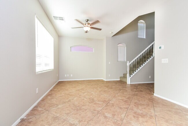 Foto del edificio - 4967 Silent Valley Ct