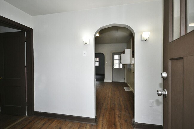 Foto del edificio - 1243 Evans St