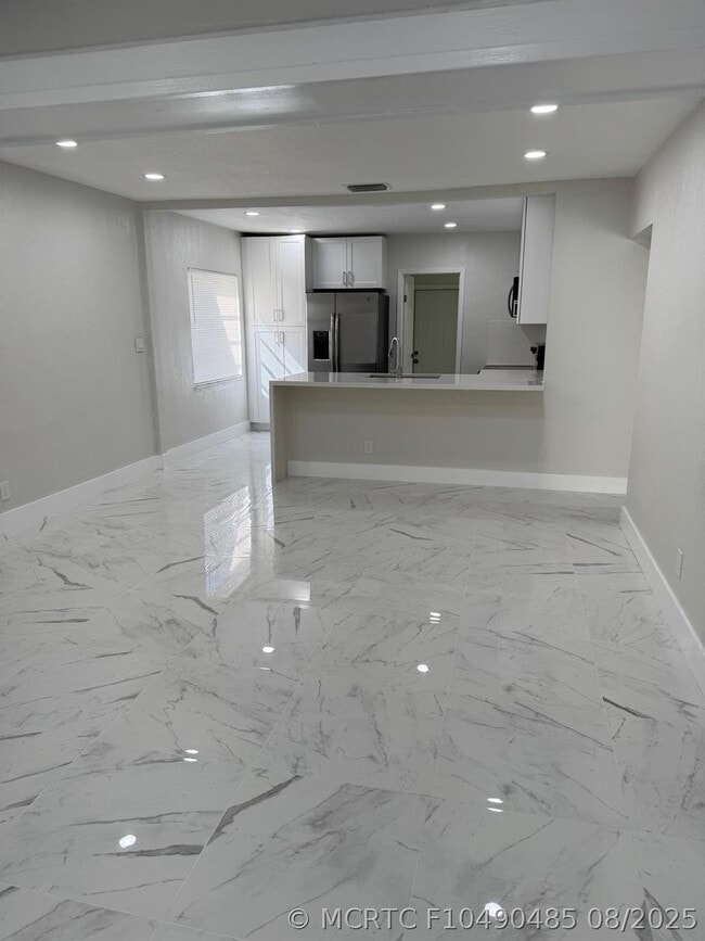 Foto del edificio - 2423 Scott St
