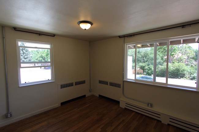Foto del edificio - 840 N Lincoln Ave