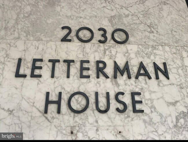 Foto del edificio - 2030 F St NW