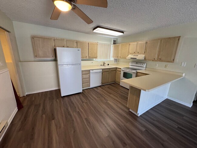 Foto del edificio - Beautiful 2 bed 1 bath home