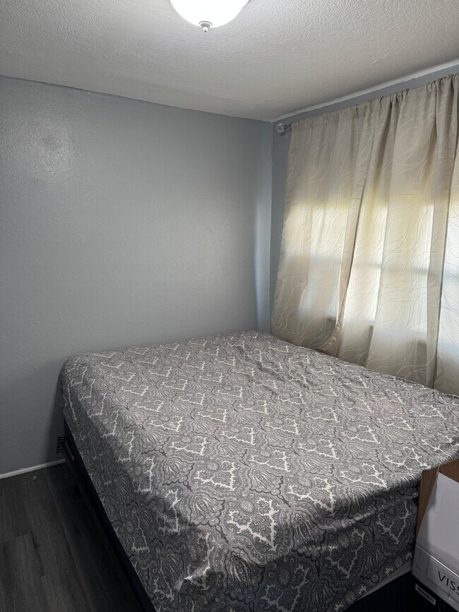 Foto del edificio - 6712 Stardust Ln