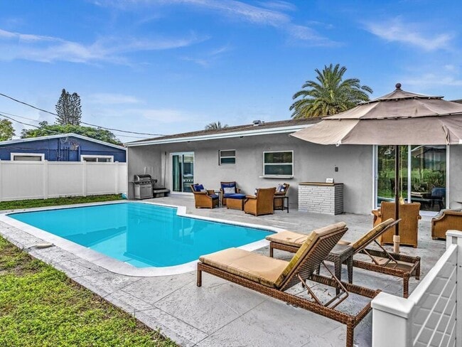 Foto del edificio - 231 NW 21 St