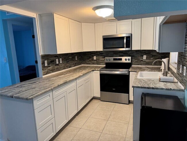 Building Photo - 4515 Marine Pkwy