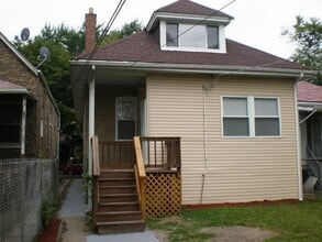 Building Photo - 7433 S Perry Ave