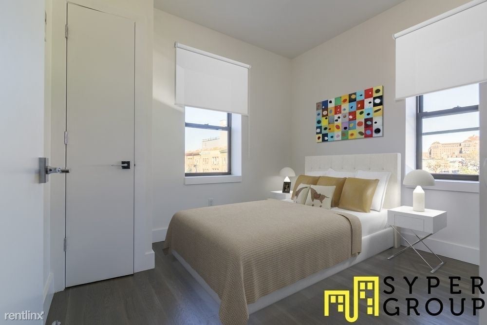 Foto principal - 206 Clarkson Ave