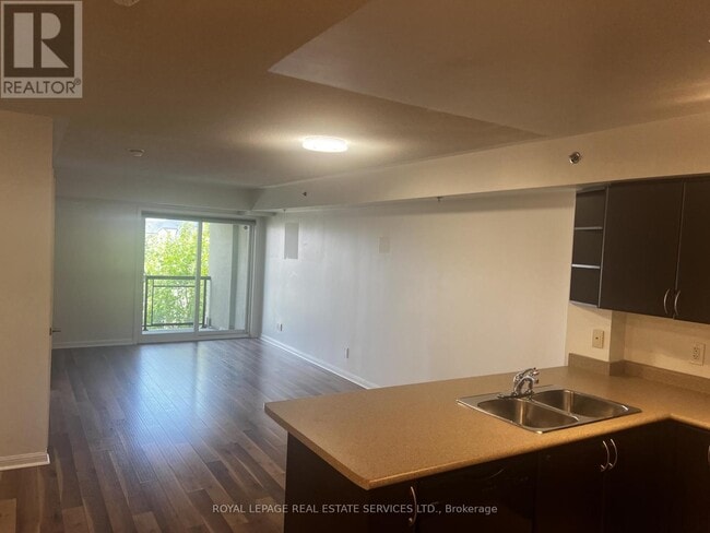 Building Photo - 3070 Rotary Way